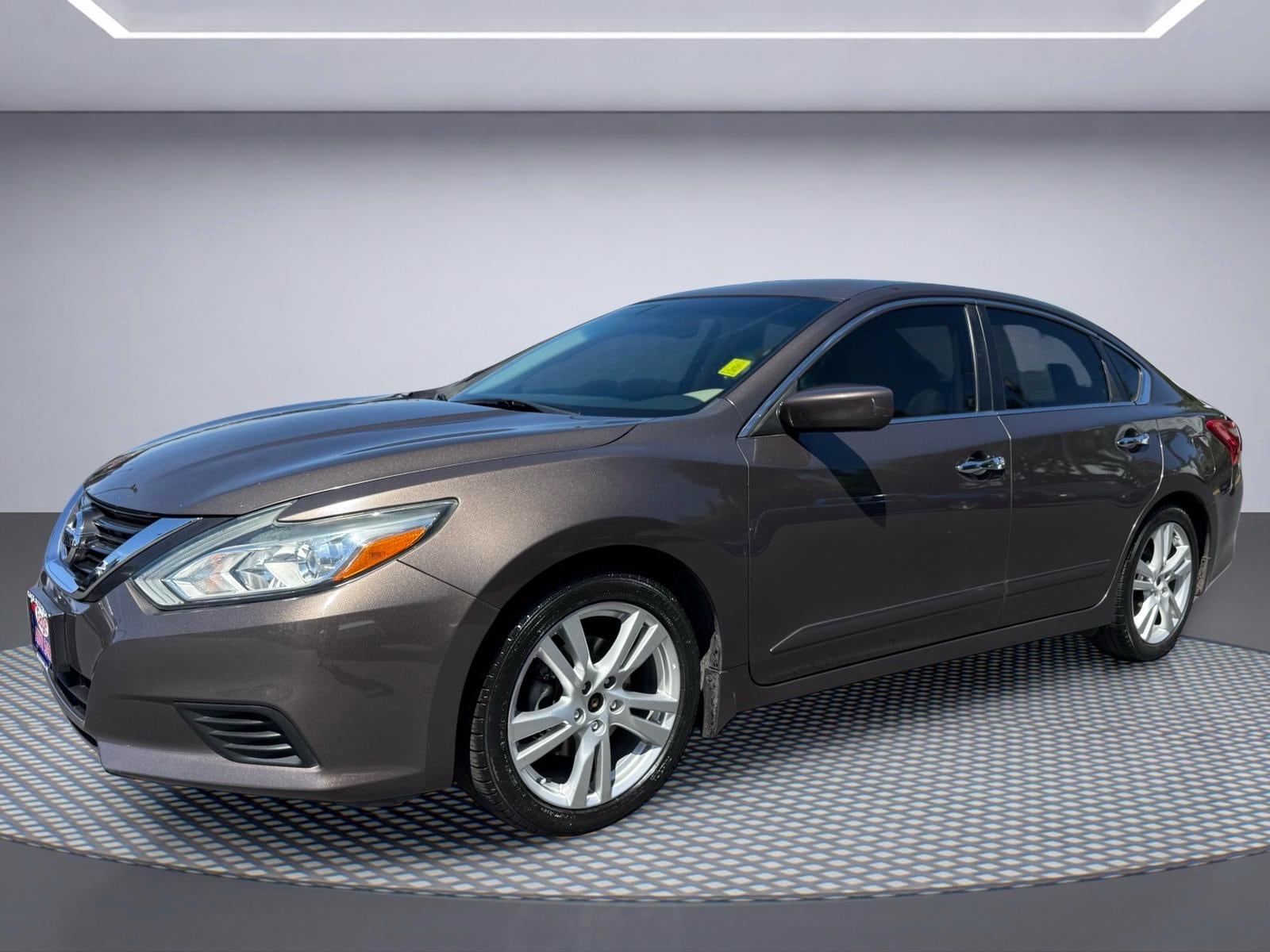2016 Nissan Altima 2.5 S's photo