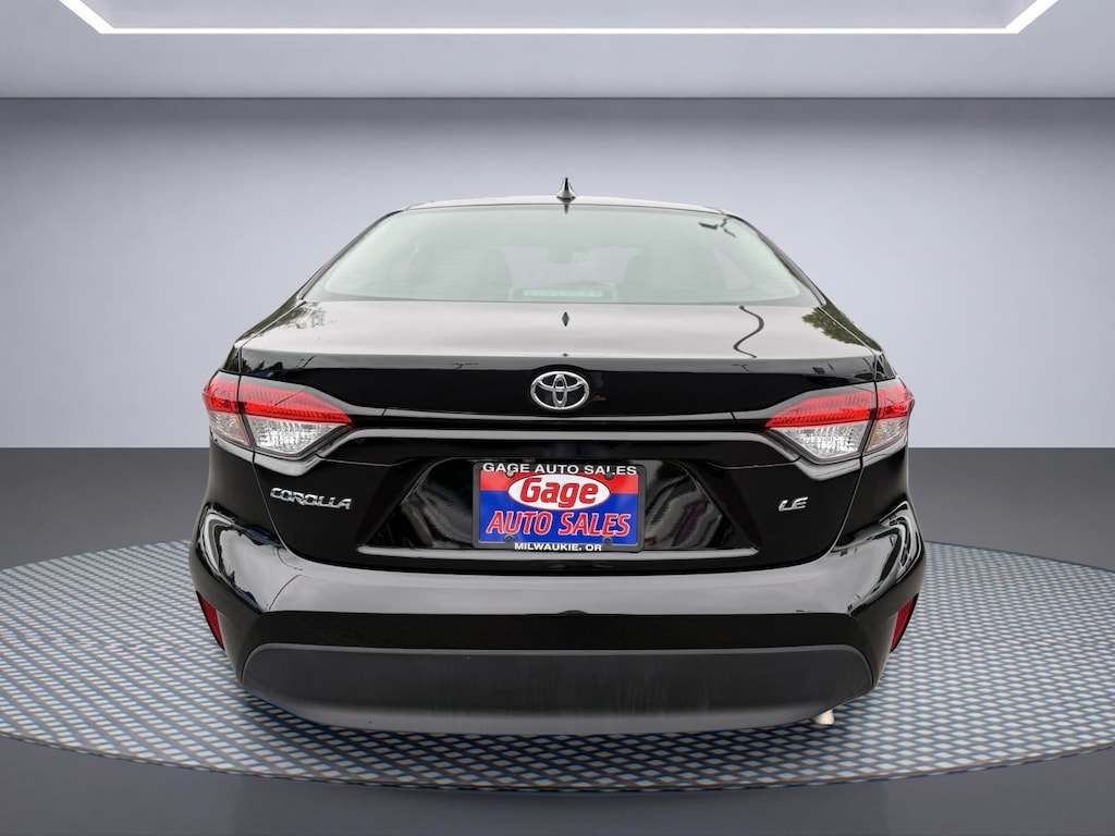 Used 2025 Toyota Corolla LE Sedan