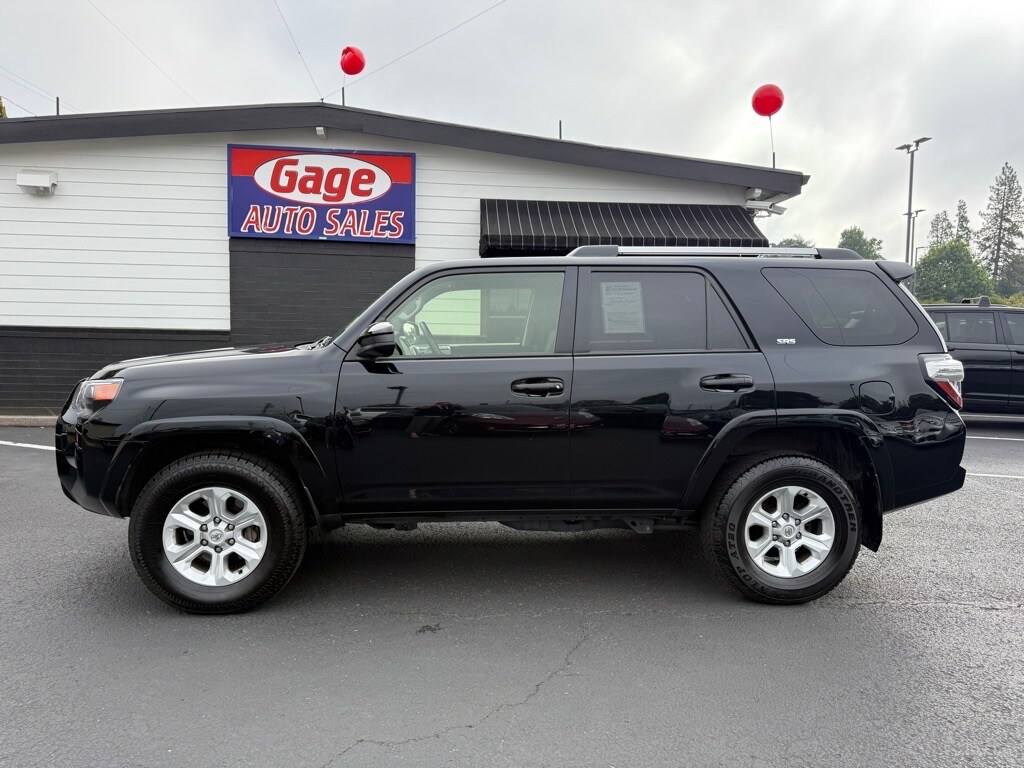 2024 Toyota 4Runner SR5 photo 3