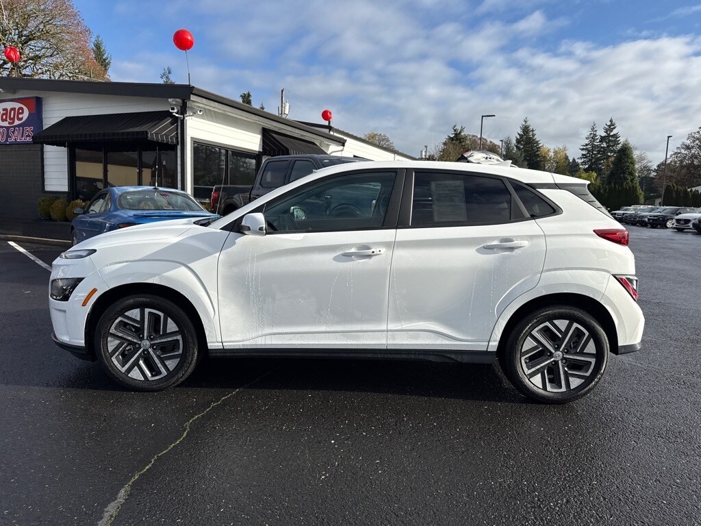 2023 Hyundai Kona Electric SE photo 3