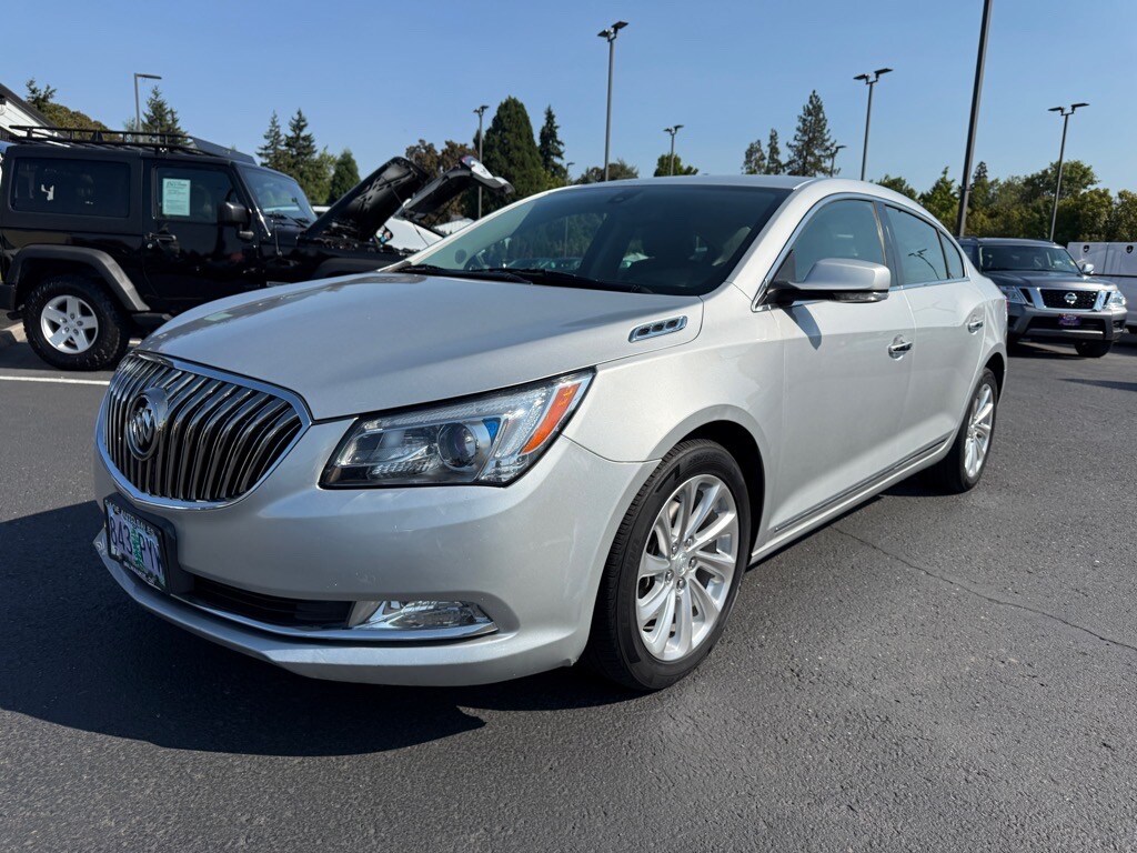 2015 Buick LaCrosse Leather photo 2
