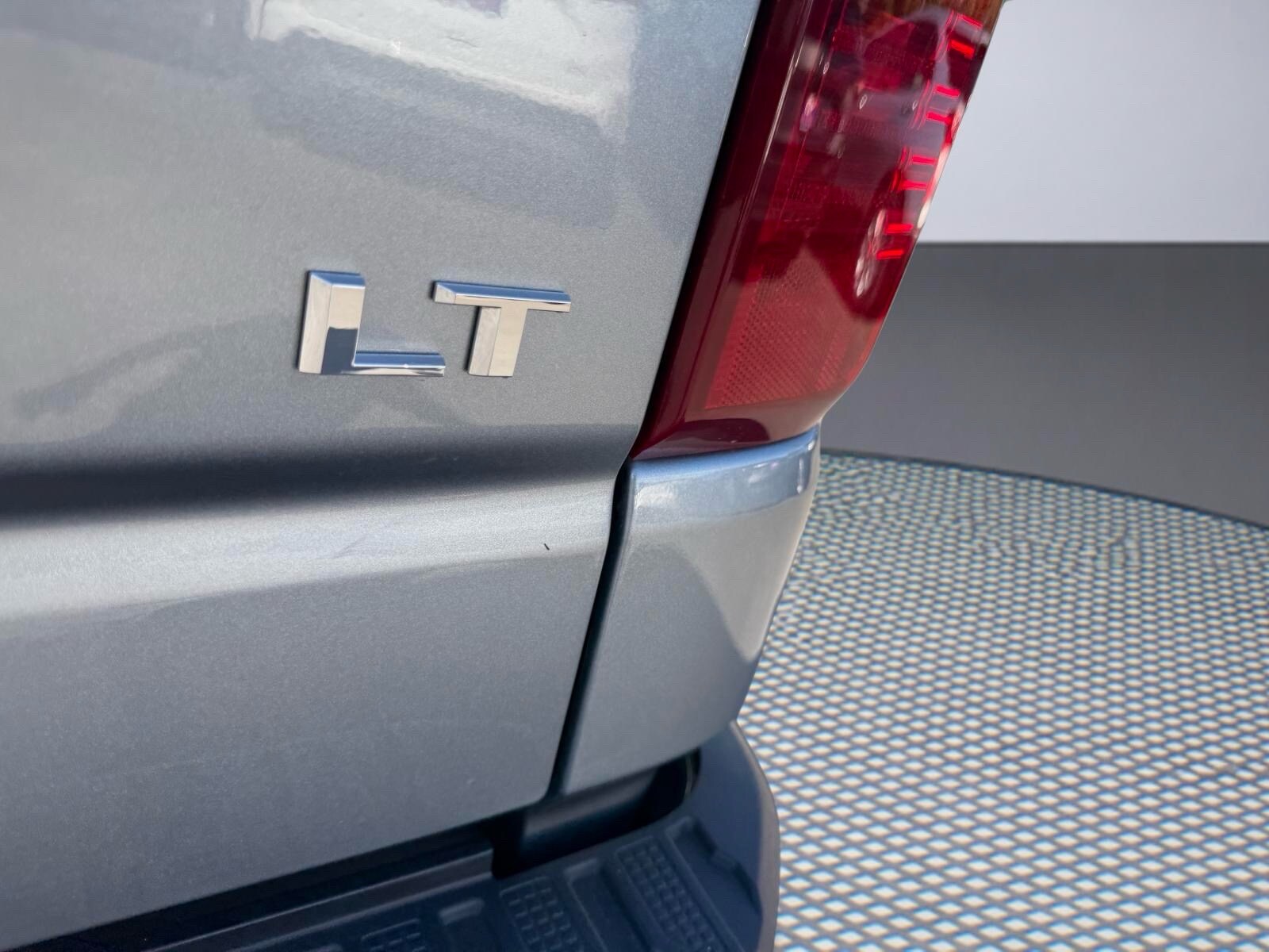 2025 Chevrolet Silverado 1500 LT - Photo 7