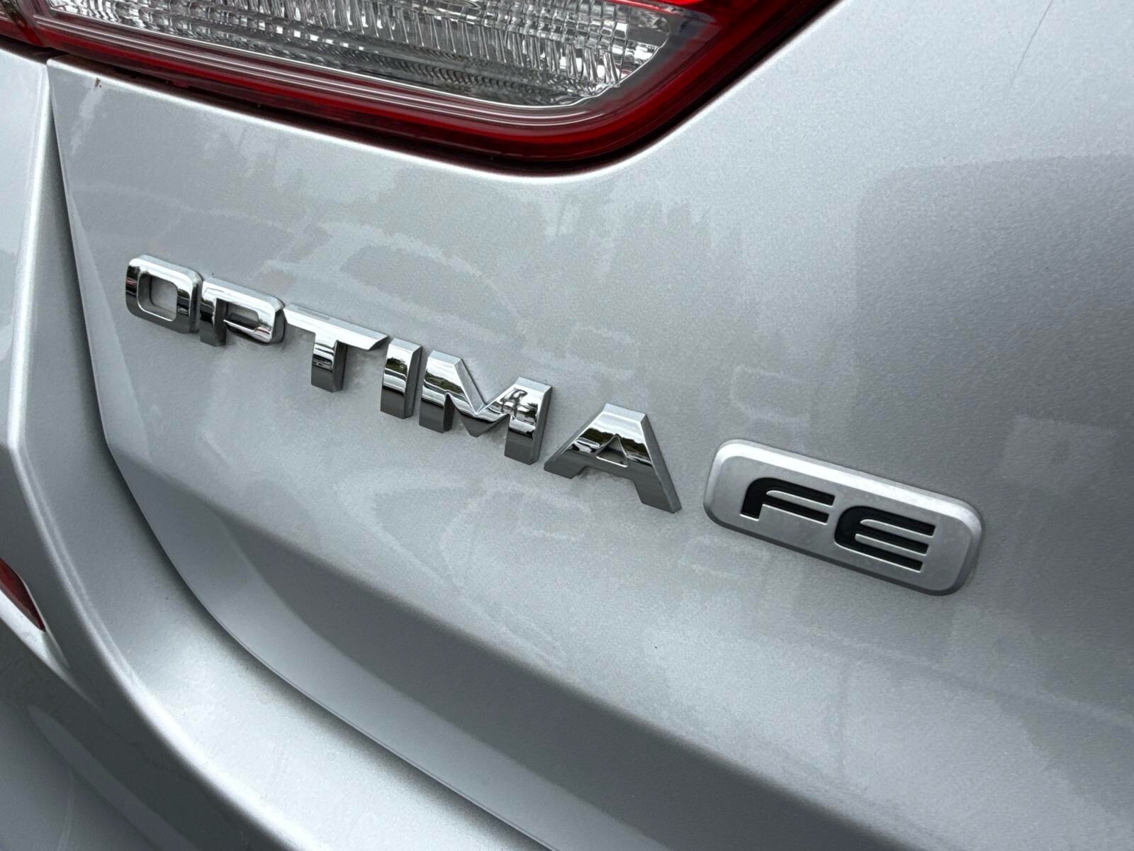 2020 Kia Optima LX - Photo 10