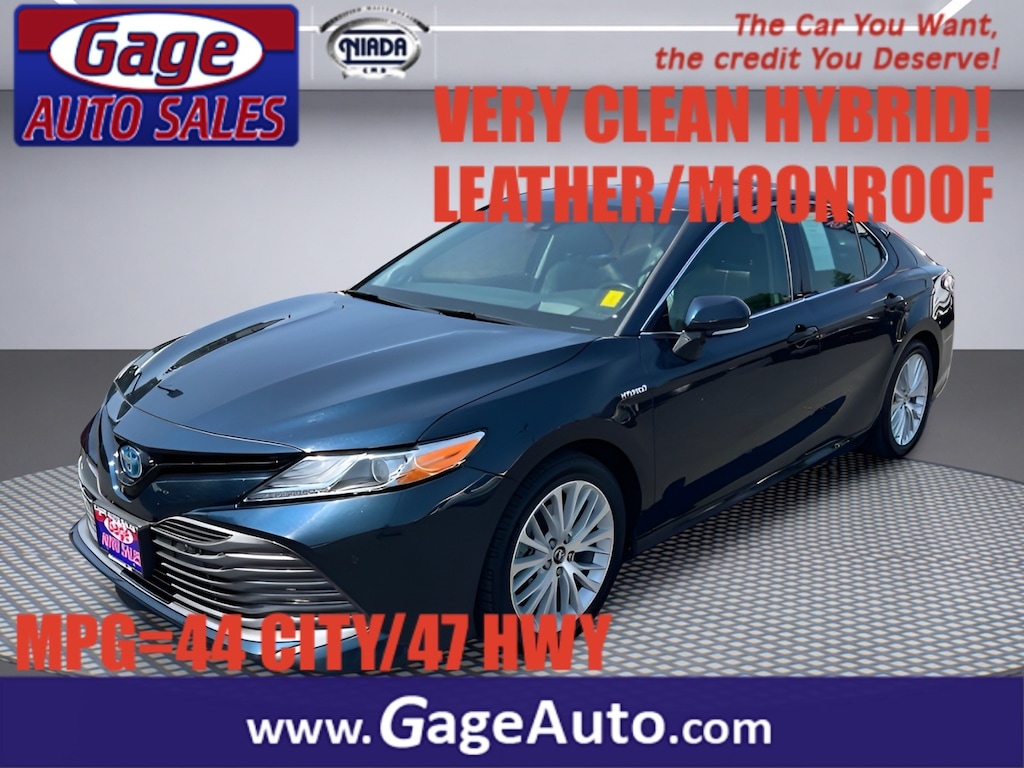 Used 2018 Toyota Camry Hybrid XLE Sedan