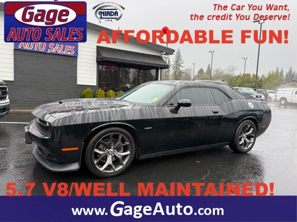 2019 Dodge Challenger R/T's photo