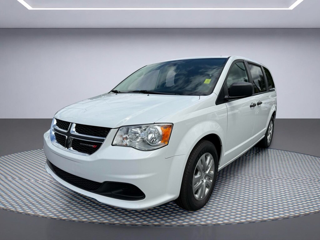 Used 2019 Dodge Grand Caravan SE Van Passenger Van