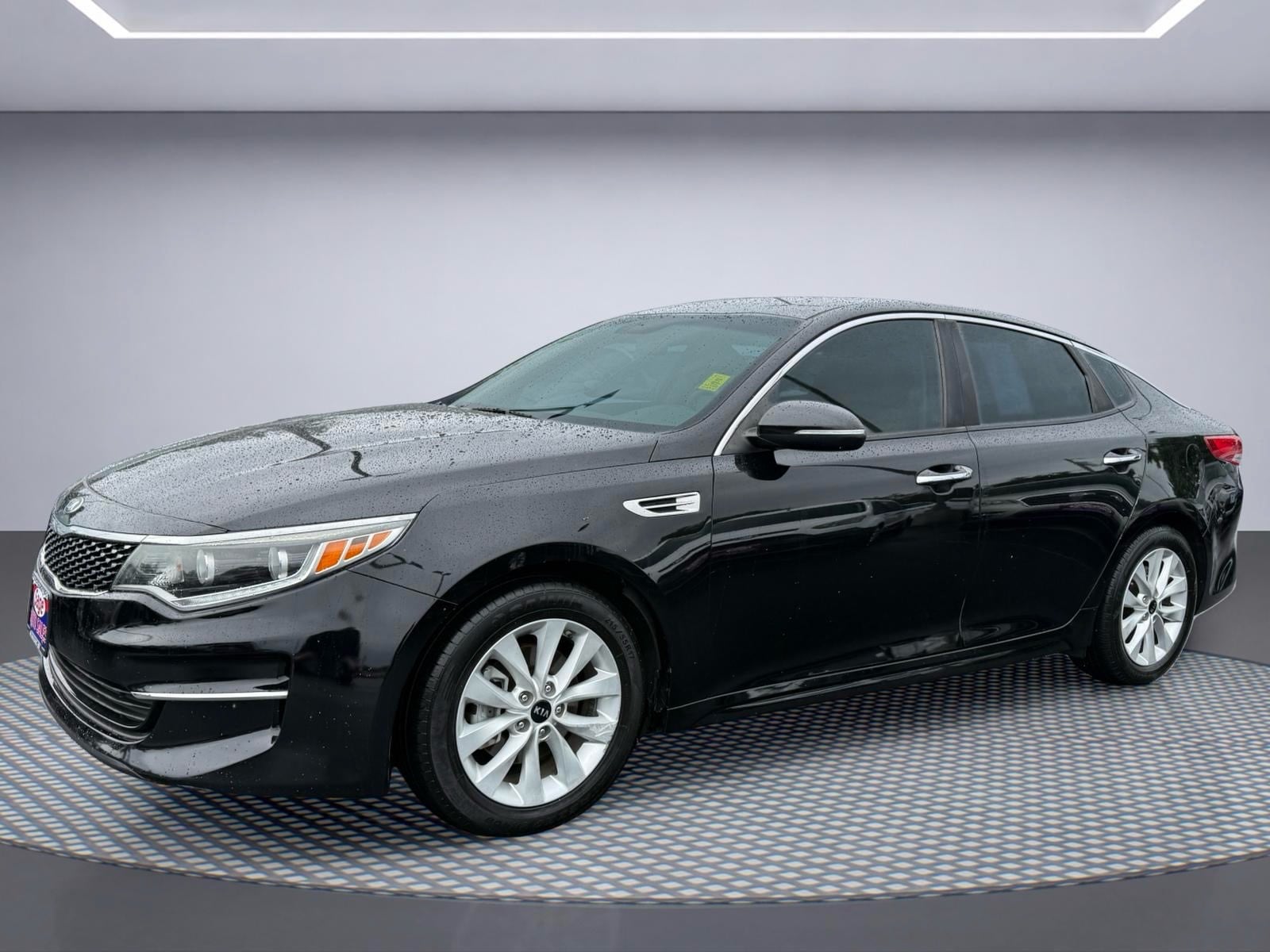 2016 Kia Optima EX AT's photo
