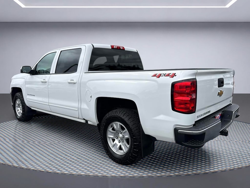 Used 2018 Chevrolet Silverado 1500 LT Truck Crew Cab