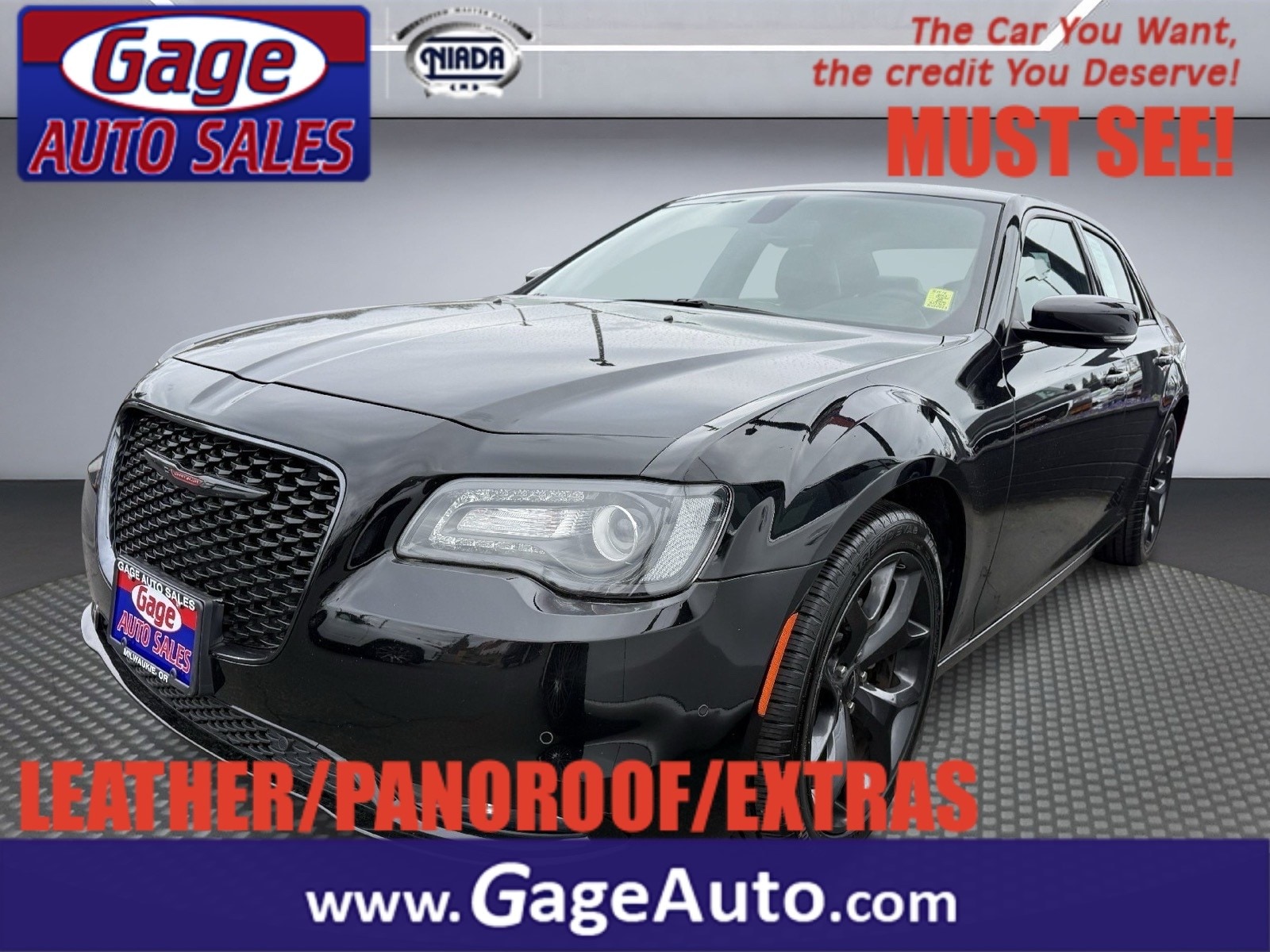 2023 Chrysler 300 S's photo