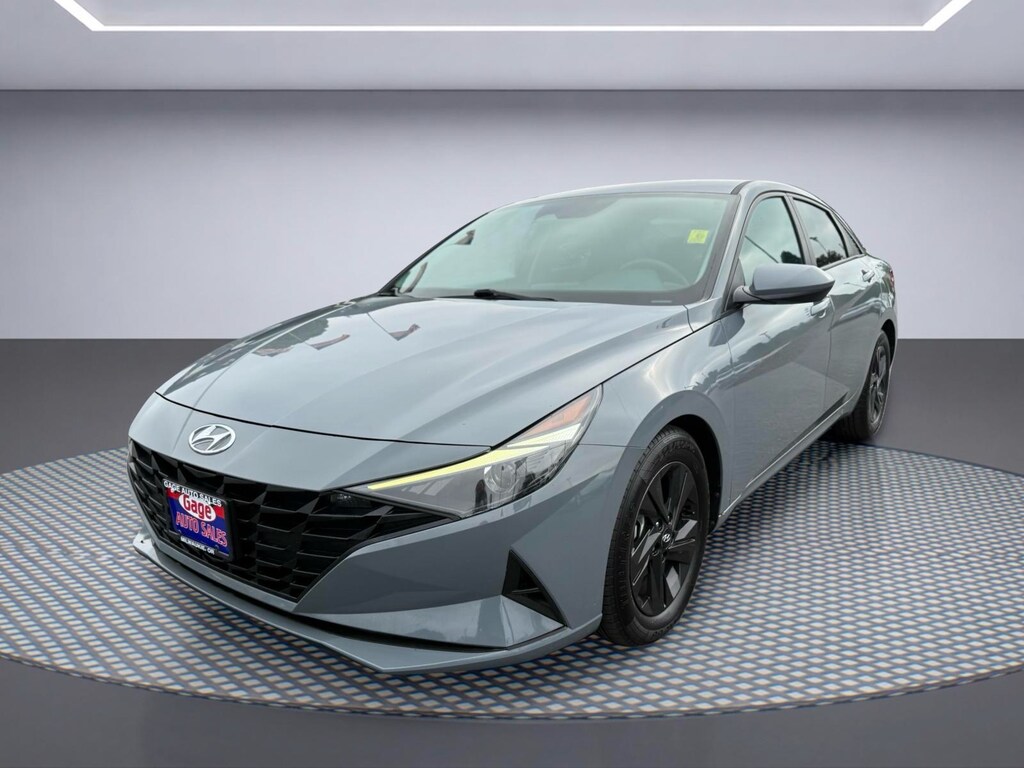 Used 2021 Hyundai Elantra SEL Sedan