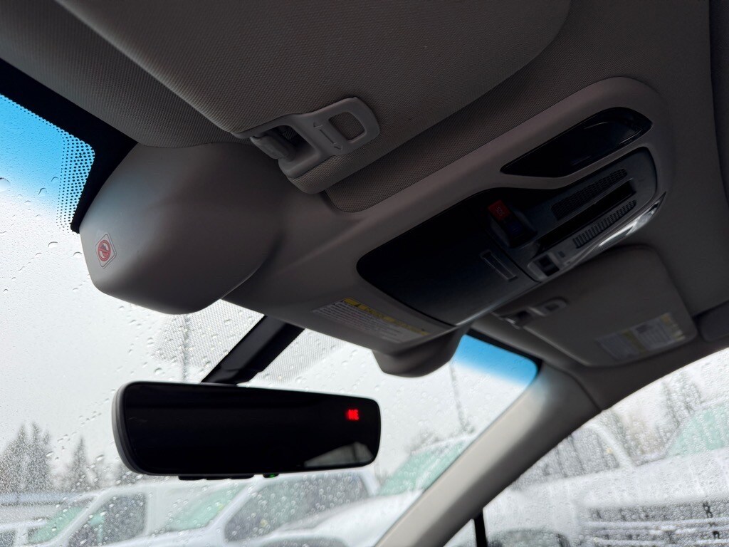 2020 Subaru Outback Limited - Photo 28