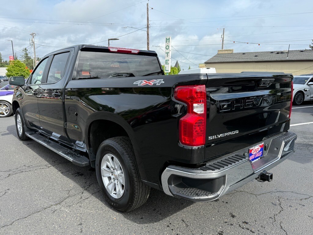 2024 Chevrolet Silverado 1500 LT photo 4