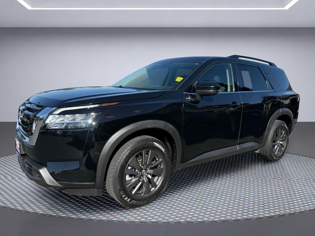 Used 2022 Nissan Pathfinder SV SUV