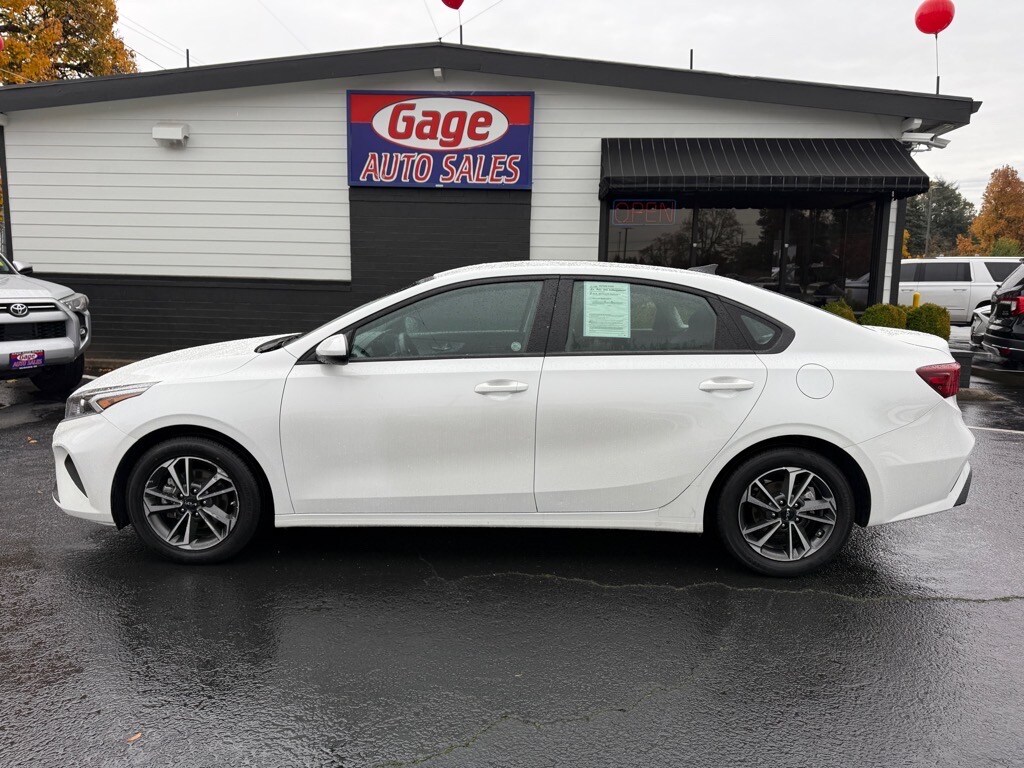 Used 2023 Kia Forte LX Sedan