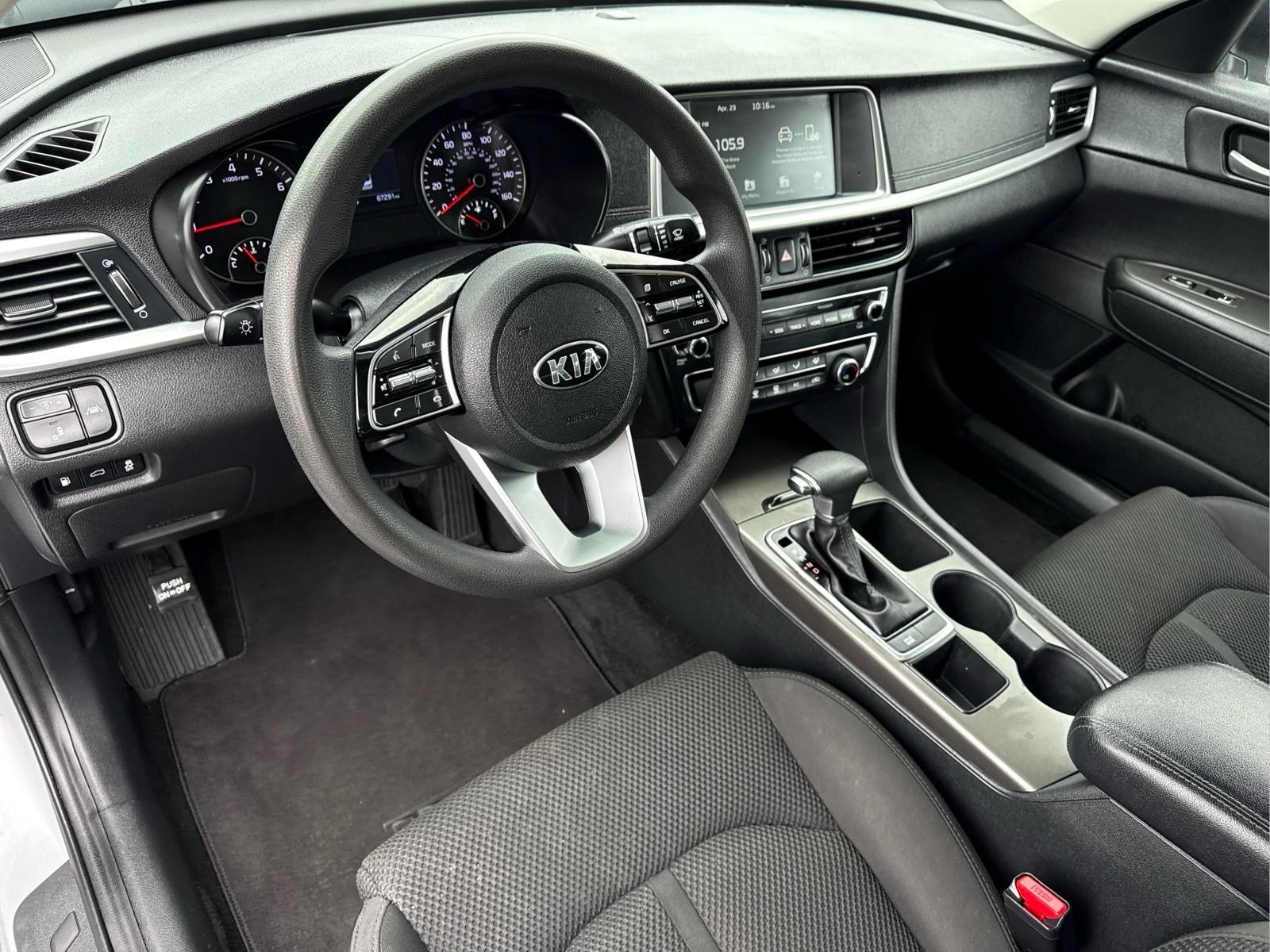 2020 Kia Optima LX - Photo 14