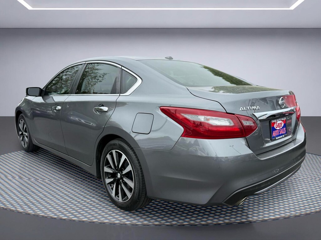 Used 2018 Nissan Altima 2.5 SV Sedan