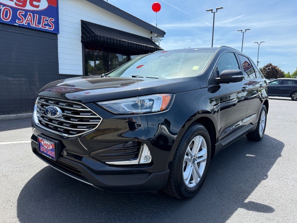 2020 Ford Edge SEL photo 2