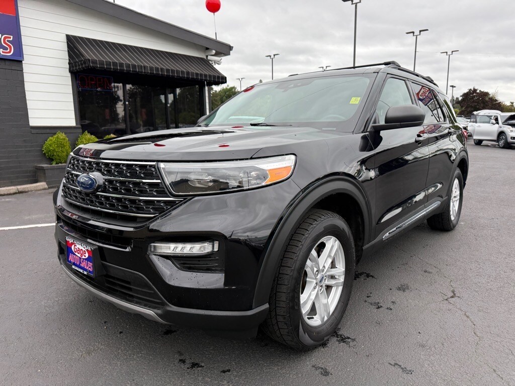 2021 Ford Explorer XLT photo 2
