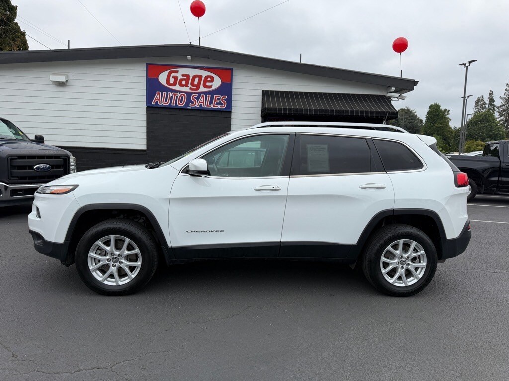 2018 Jeep Cherokee Latitude photo 2