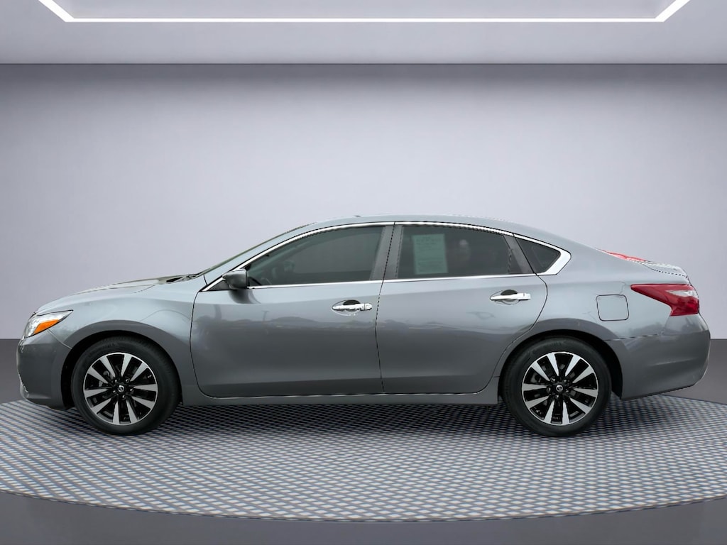Used 2018 Nissan Altima 2.5 SV Sedan