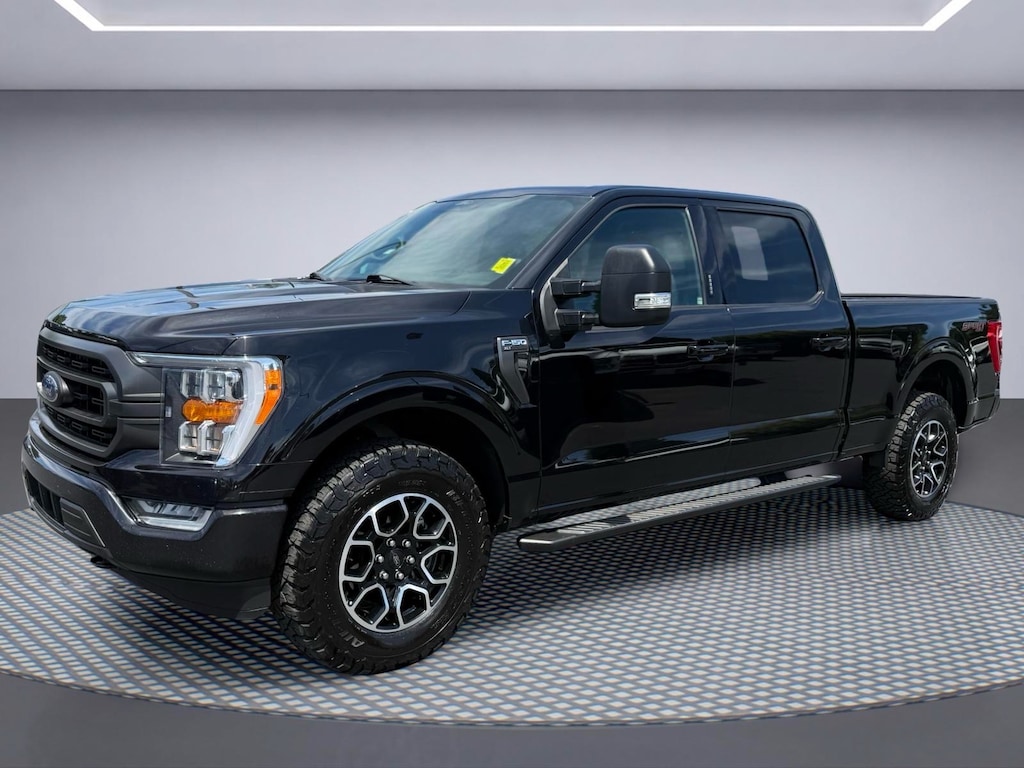 Used 2022 Ford F-150 XLT Truck SuperCrew Cab