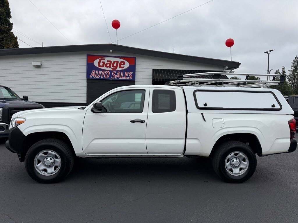 2022 Toyota Tacoma SR photo 3