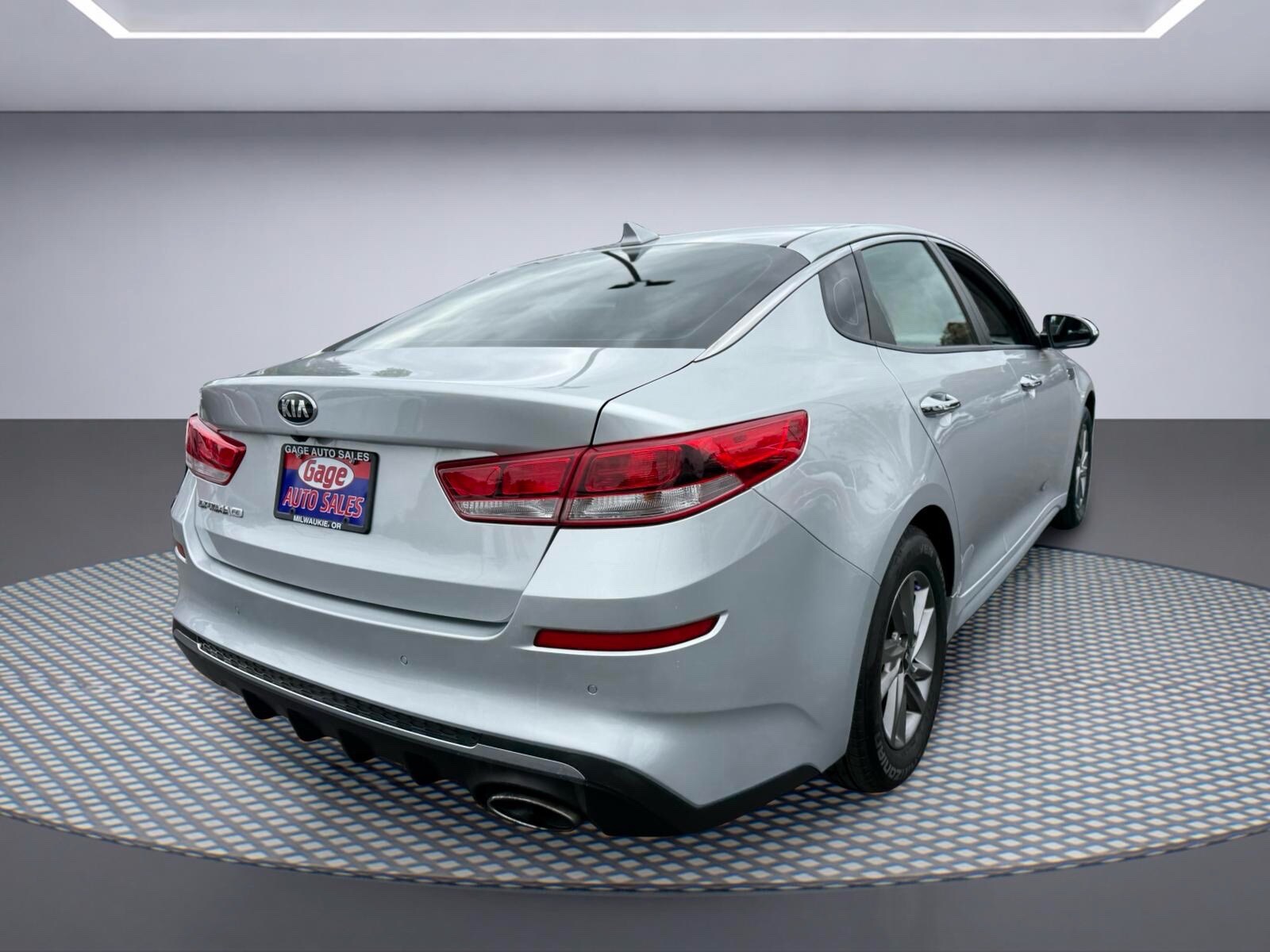 2020 Kia Optima LX - Photo 6