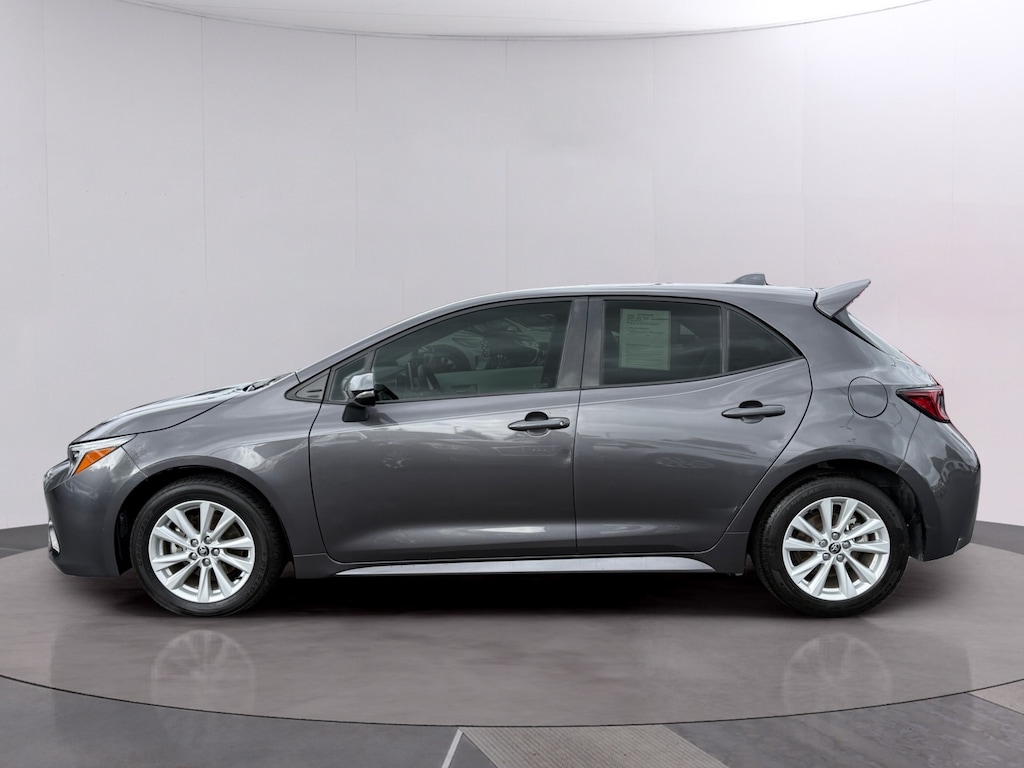 Used 2023 Toyota Corolla Hatchback SE Hatchback