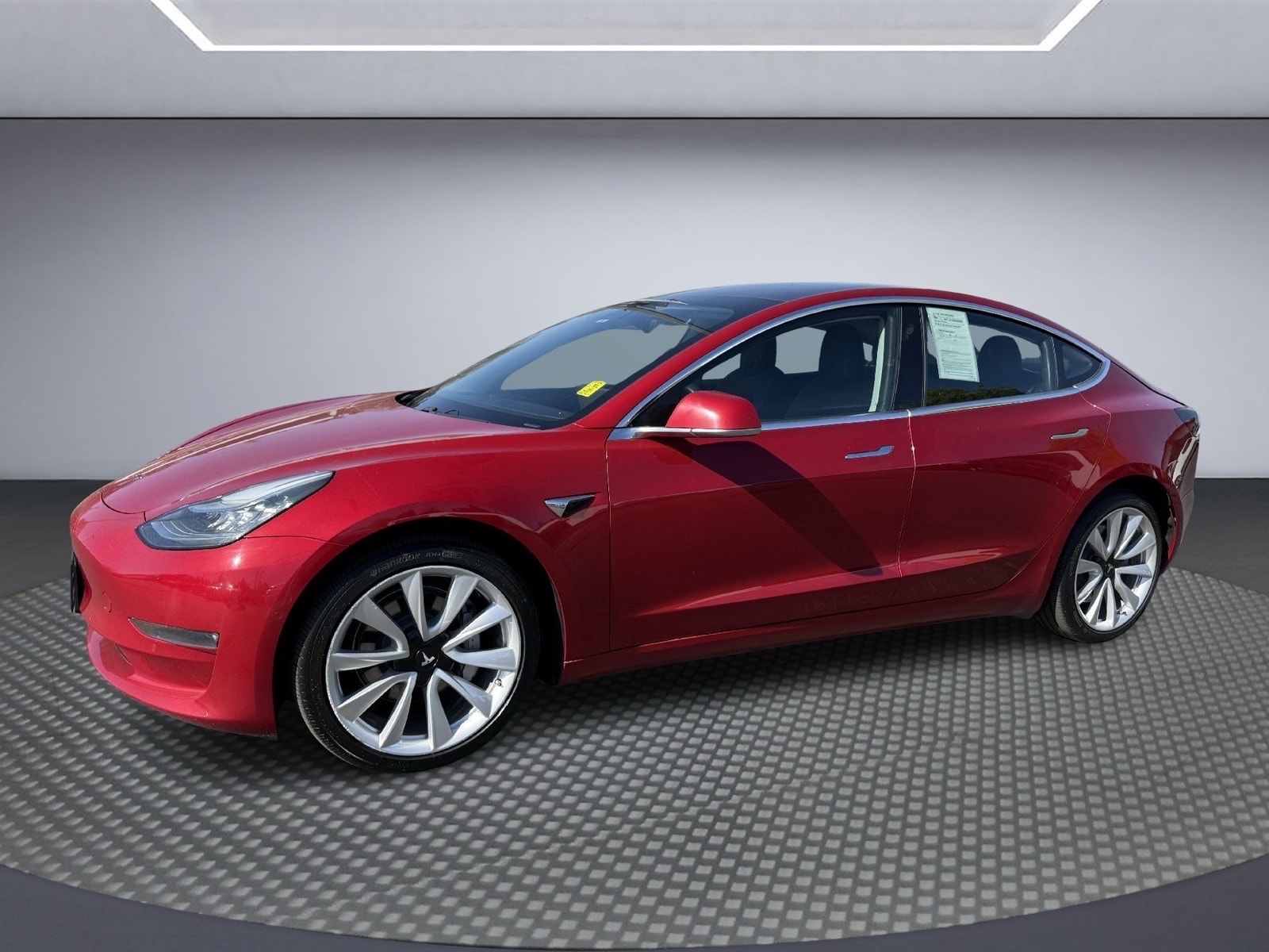 2018 Tesla Model 3 Long Range Dual Motor All-Wheel Drive's photo