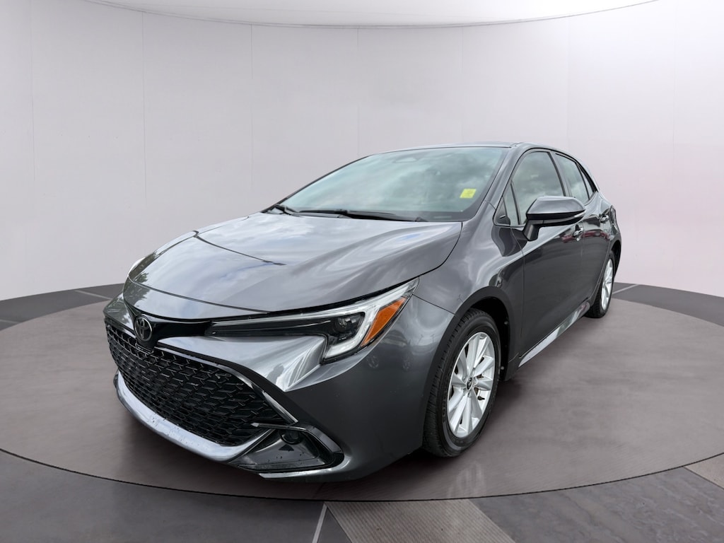 Used 2023 Toyota Corolla Hatchback SE Hatchback