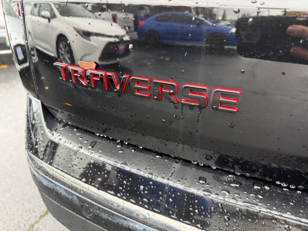 Used 2021 Chevrolet Traverse Premier SUV