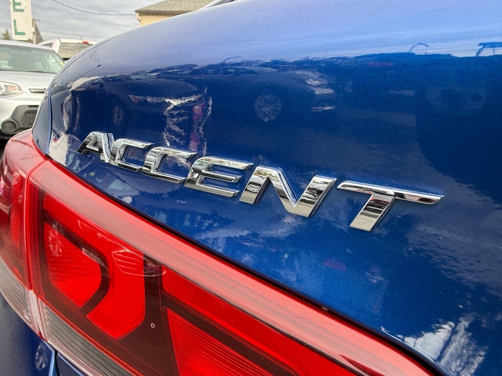 Used 2021 Hyundai Accent SE Sedan
