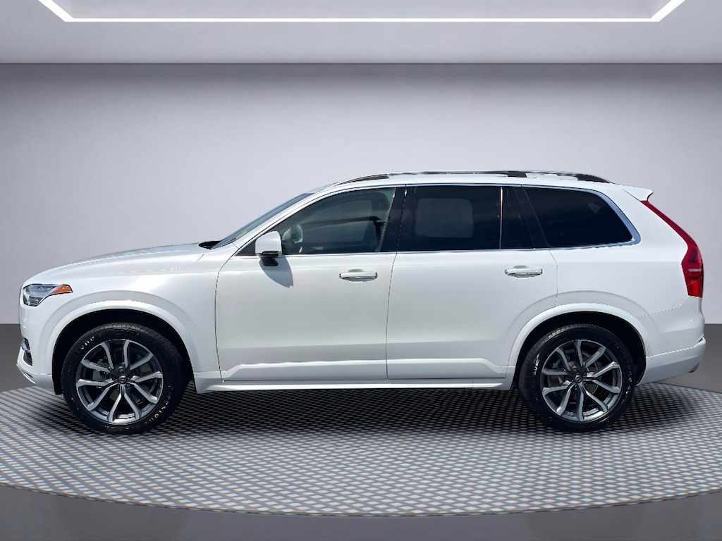 Used 2019 Volvo XC90 T6 Momentum SUV