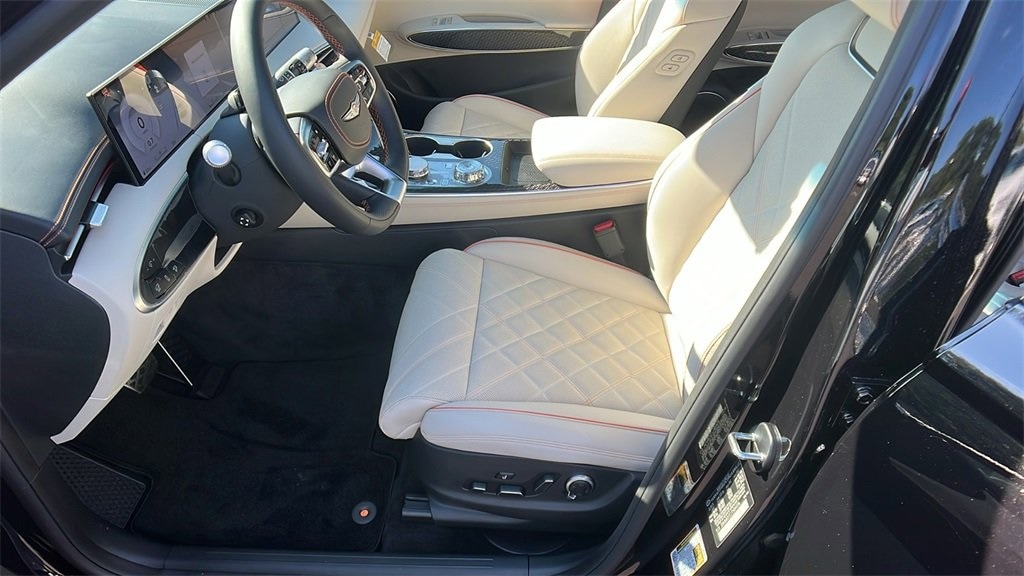 2026 GENESIS GV70 Sport Prestige - Photo 12