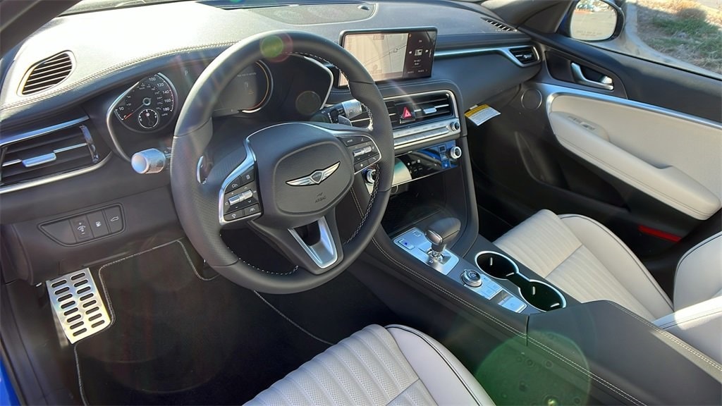 2025 GENESIS G70 Sport Advanced - Photo 16