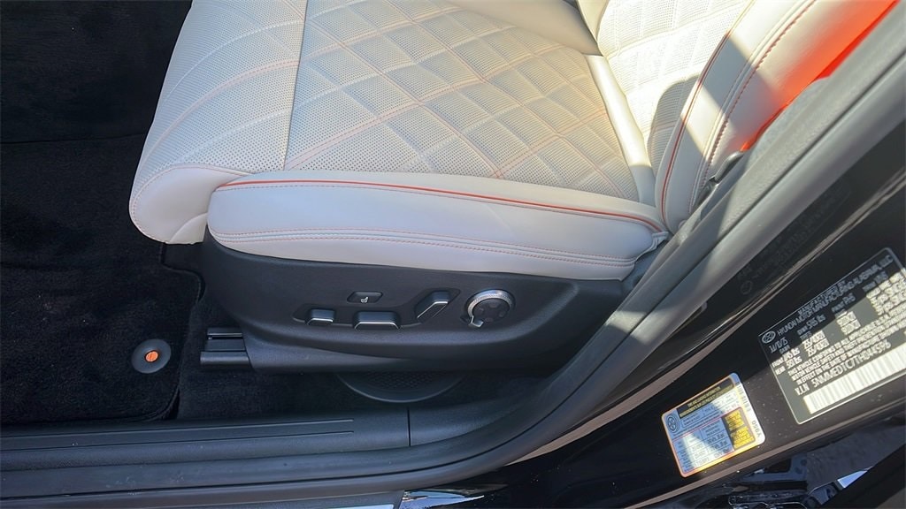 2026 GENESIS GV70 Sport Prestige - Photo 13