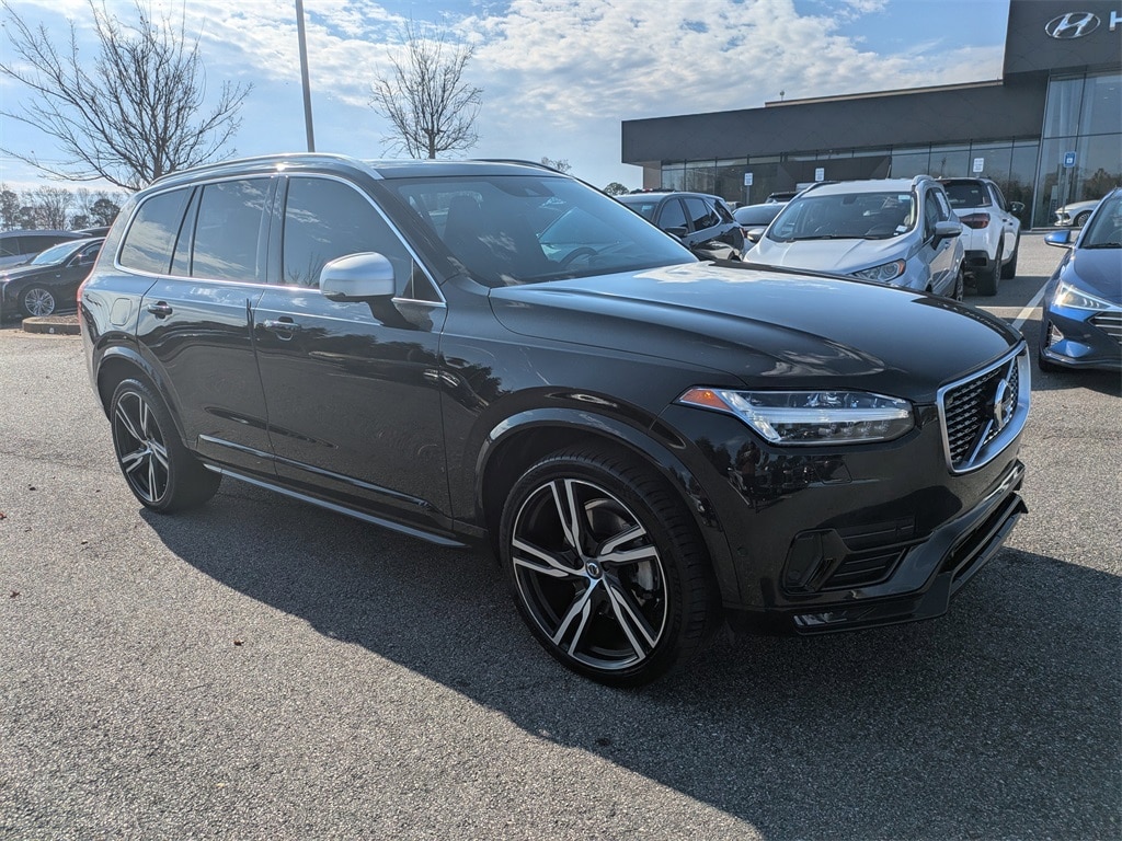 2019 Volvo XC90 R-Design