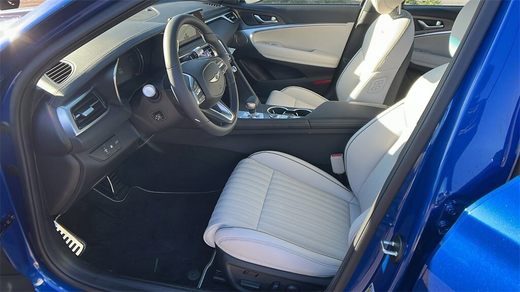 2025 GENESIS G70 Sport Advanced - Photo 12