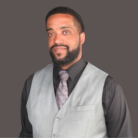 Staff member Elan Smith from ID_0b16ff