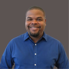 Staff member Chett Role from ID_88f0cb