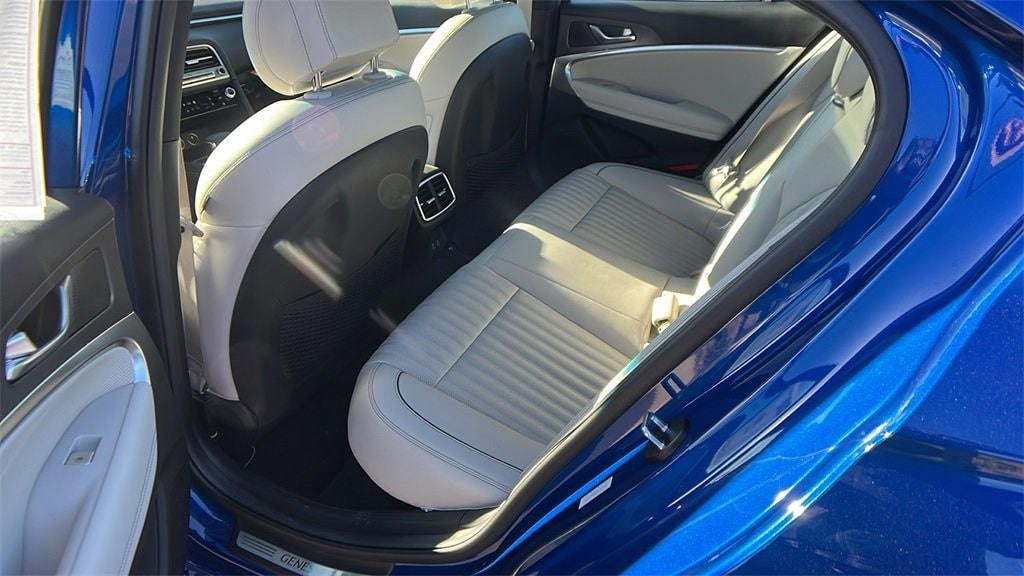 2025 GENESIS G70 Sport Advanced - Photo 15