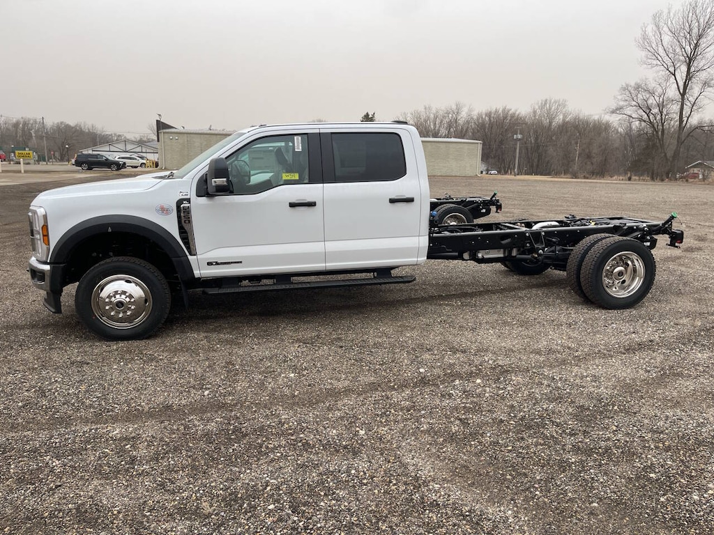 New 2025 Ford F-550 Chassis 4X4 4dr Crew Cab 179.8 203.8 in. WB Chassis