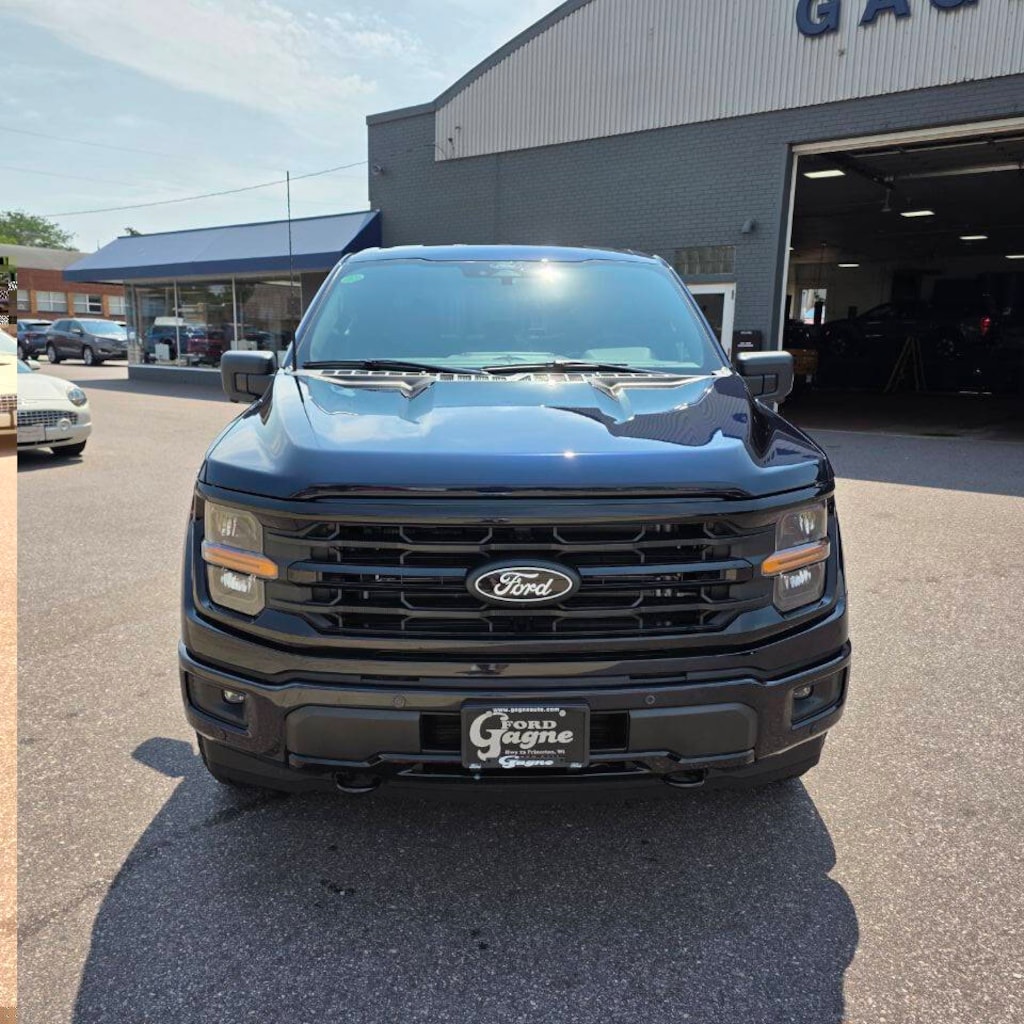 New 2025 Ford F-150 XLT 4x4 4dr Supercrew 5.5 ft. SB Pickup Truck
