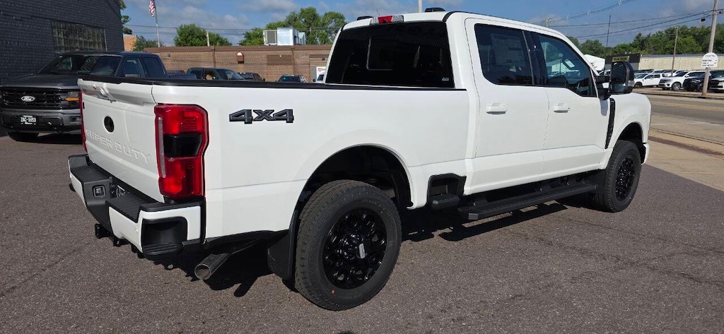 New 2026 Ford F-250 Lariat 4x4 4dr Crew Cab 6.8 ft. SB Pickup Pickup Truck