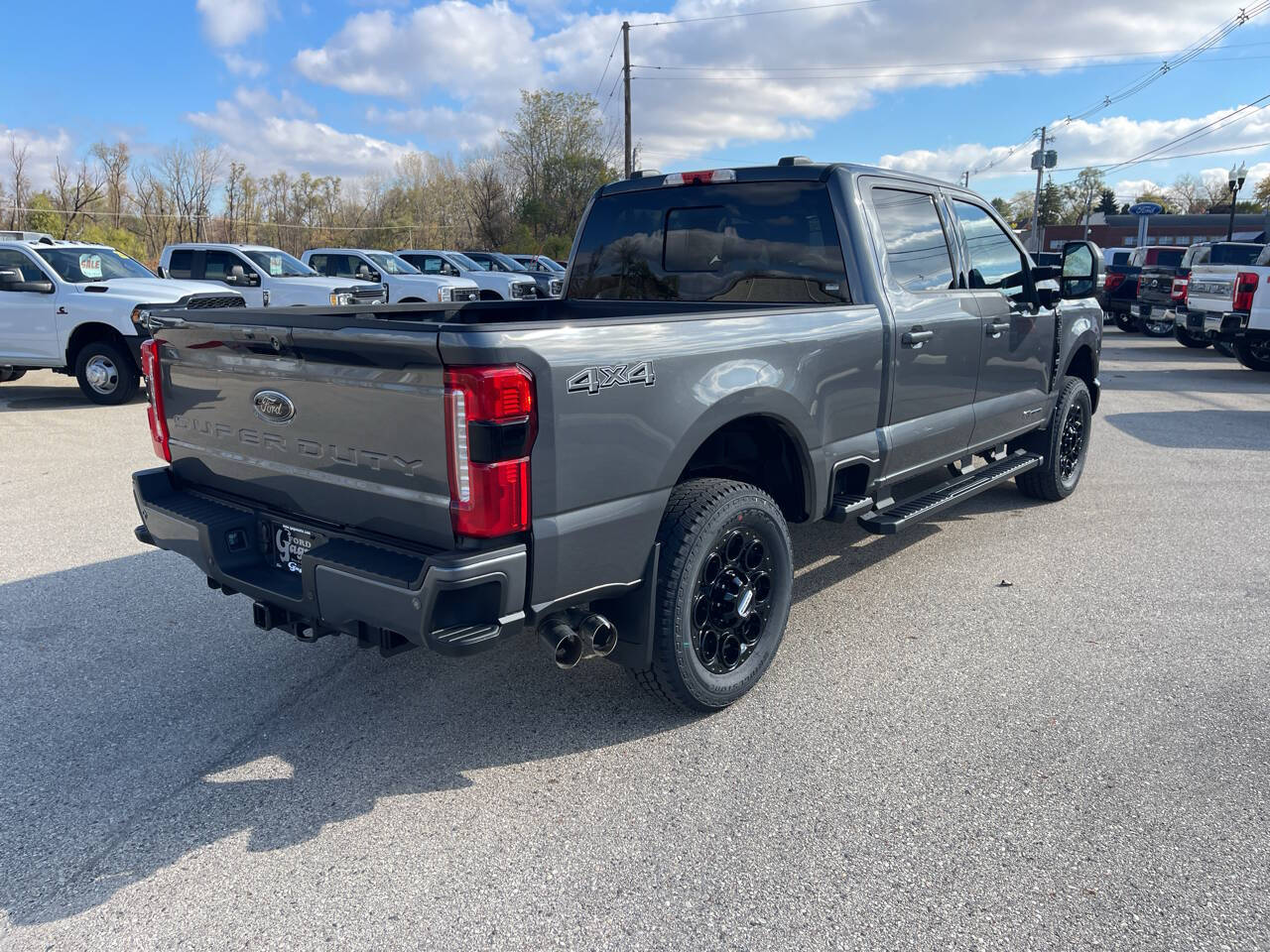 2026 Ford F-350 XLT photo 2