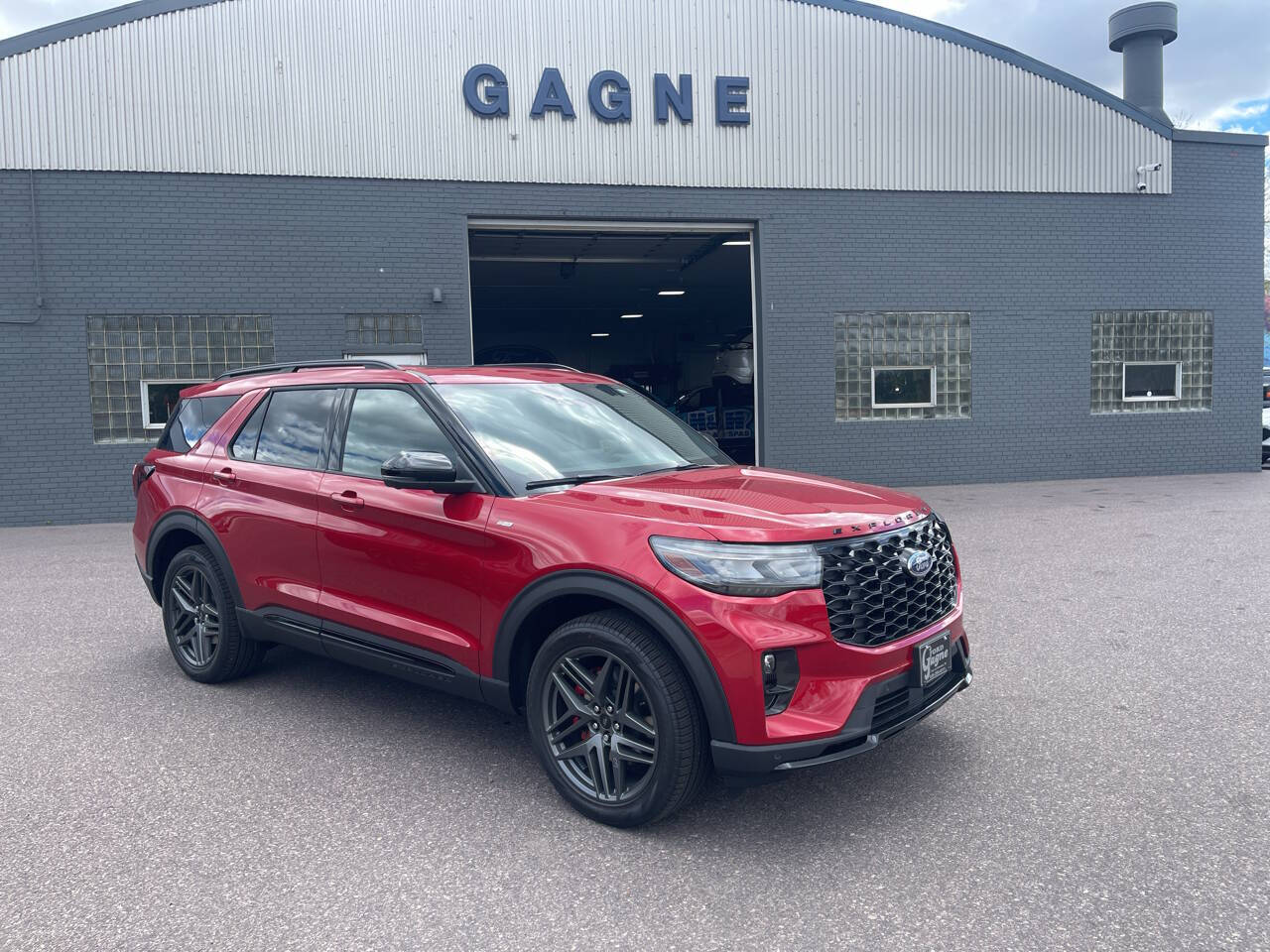 2026 Ford Explorer ST-LINE 4WD's photo