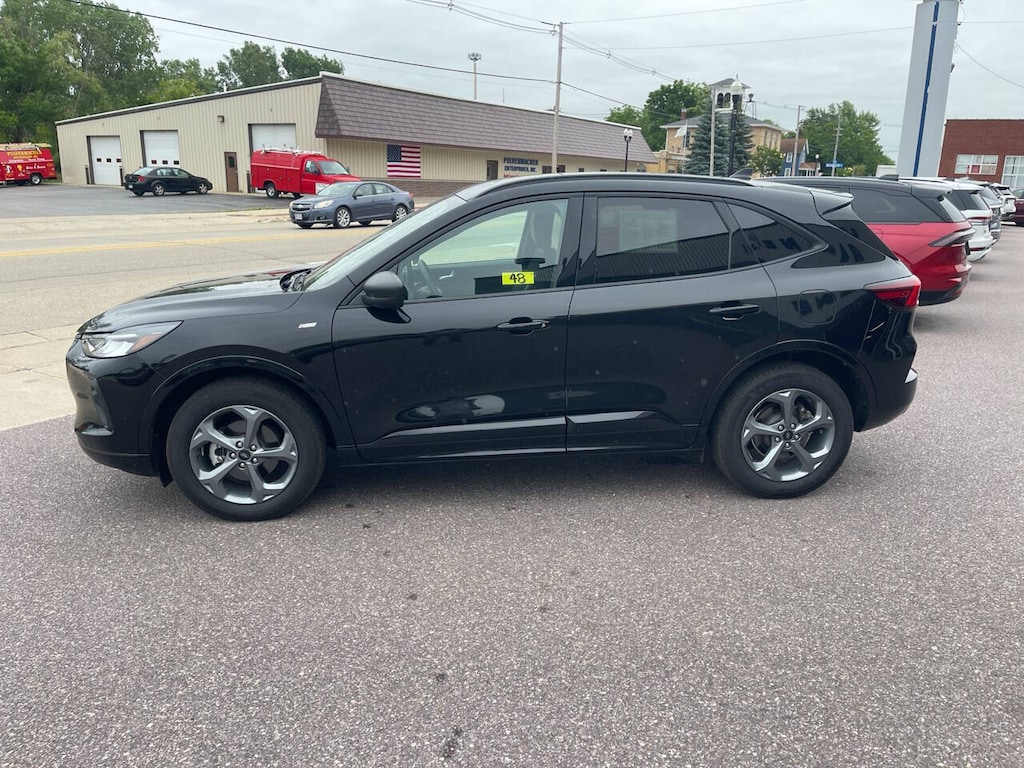 Used 2024 Ford Escape ST Line AWD 4dr SUV SUV