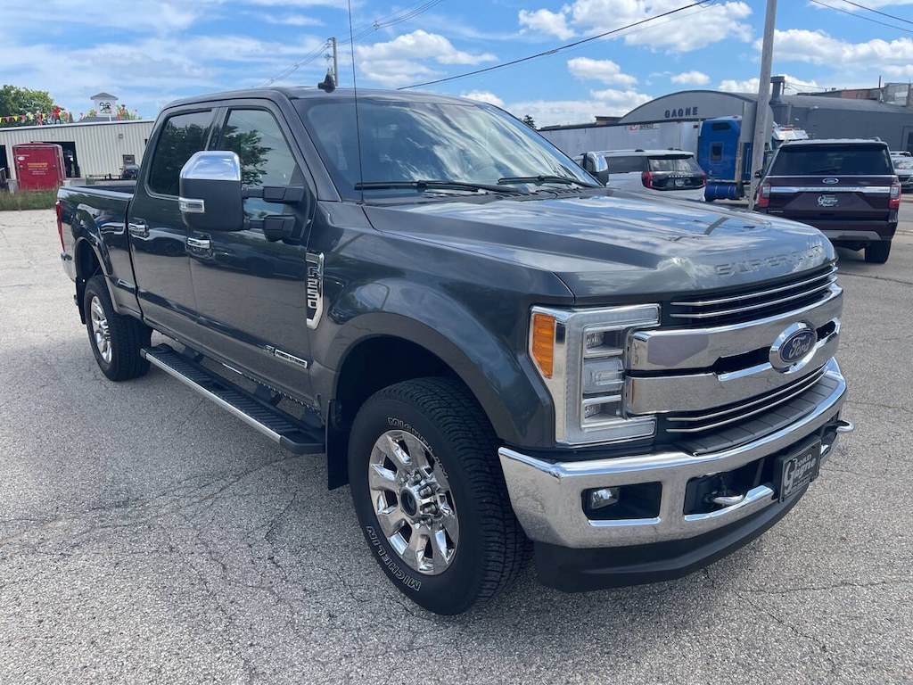 Used 2019 Ford F-250 Super Duty Lariat 4x4 4dr Crew Cab 6.8 ft. SB Pickup Pickup Truck