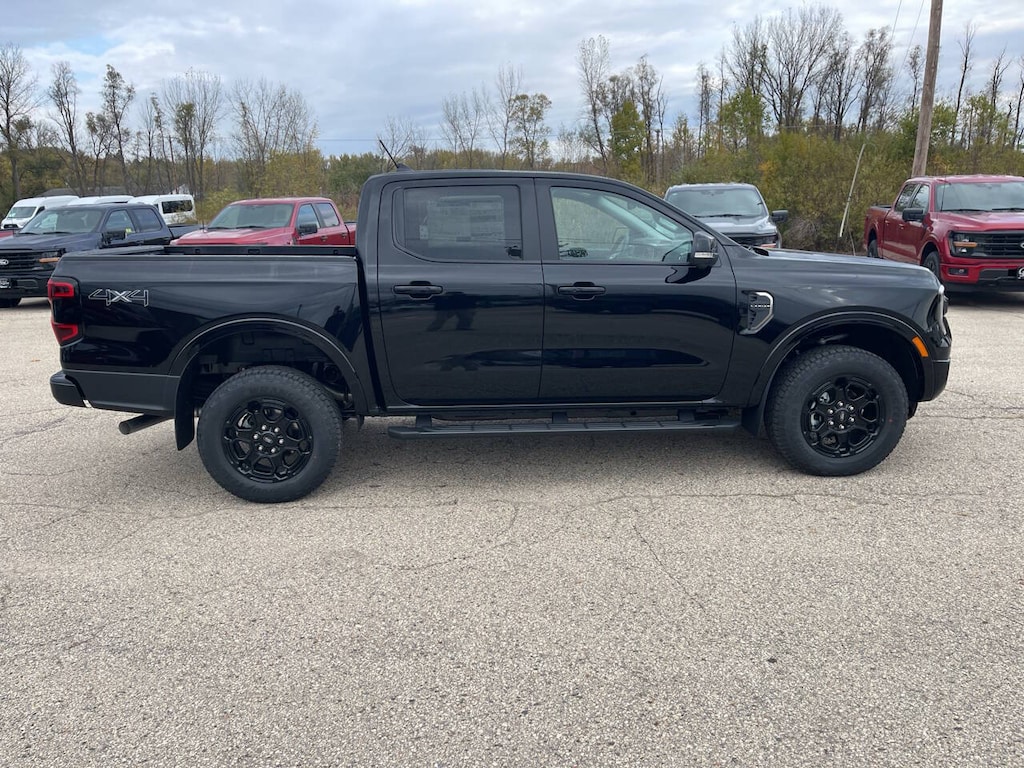 New 2025 Ford Ranger Lariat 4x4 4dr Supercrew 5.0 ft. SB Pickup Truck