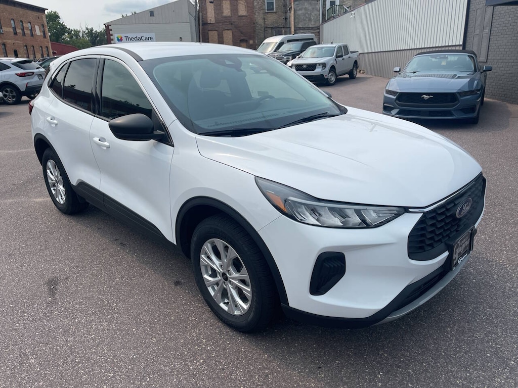 Used 2024 Ford Escape Active AWD 4dr SUV SUV